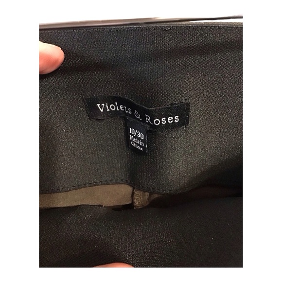 Violets & Roses Pants - Picture 3 of 6